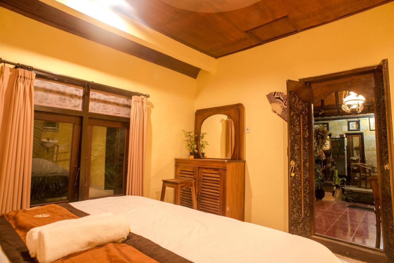 Kamar Suci House Hotel Ubud  Bagian luar foto