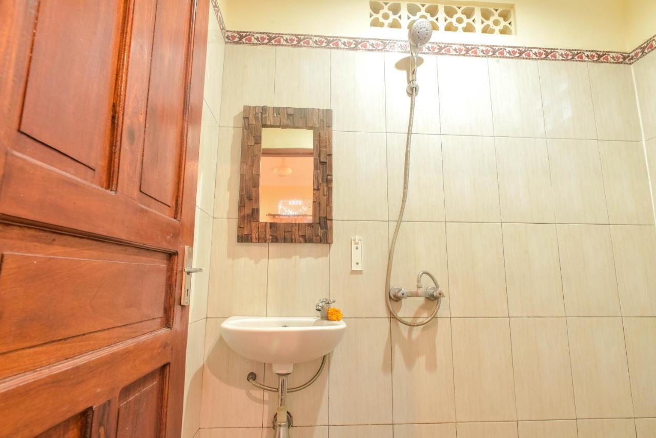 Kamar Suci House Hotel Ubud  Bagian luar foto